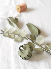 Paper Field Flowers in Soft Browns S DIY Kit