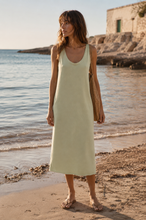 Vibtown Dress - American Vintage (various colors)