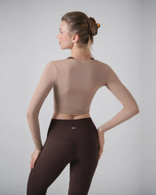 Ease Wrap Cover Top by Vert